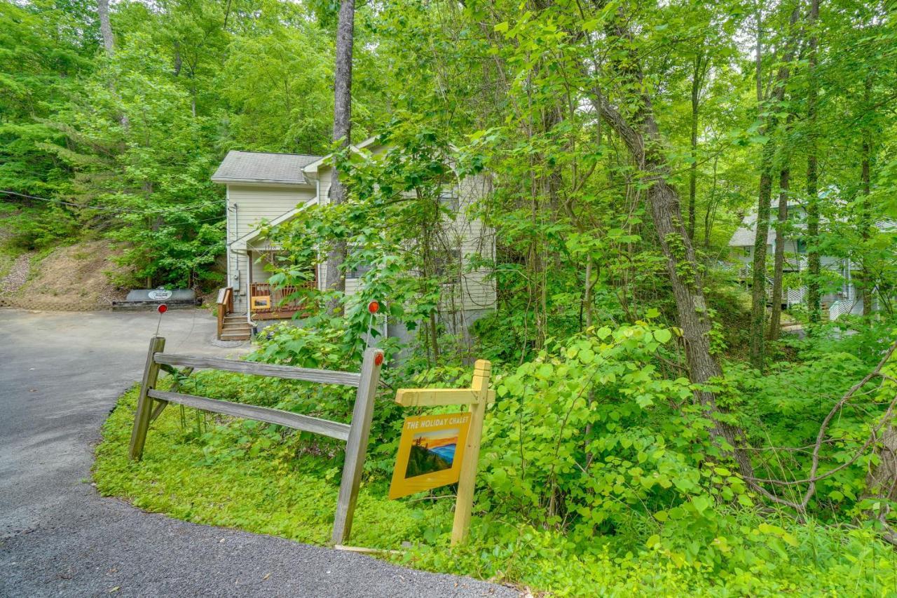Gatlinburg Vacation Rental Balcony With Hot Tub! Exterior photo